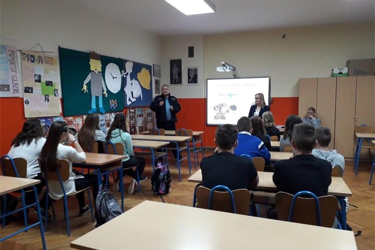 Slika /PU_KZ/Vijesti 2019/Cist okolis5.jpg